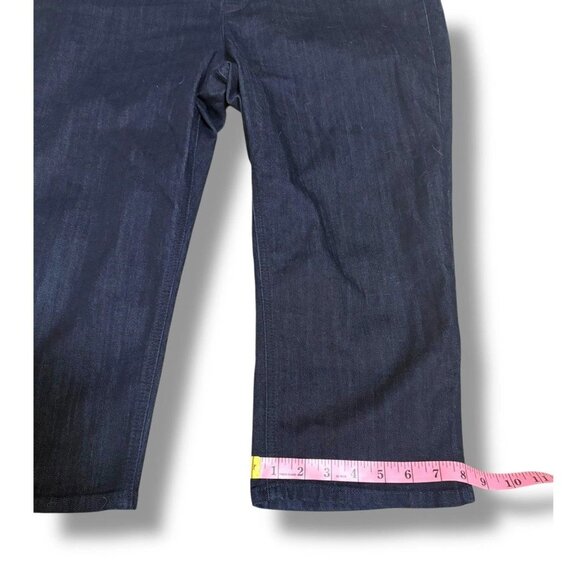 Chico's pull-on stretch capri length jeans in versatile dark wash Size 3/XL/16 - Picture 3 of 4